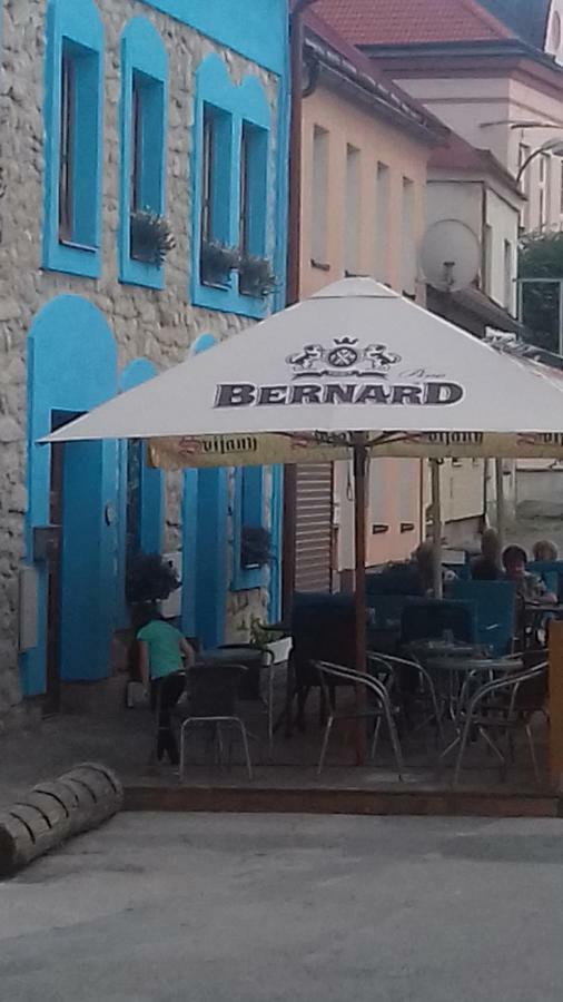 Penzion L'Isola Kunzak Bagian luar foto